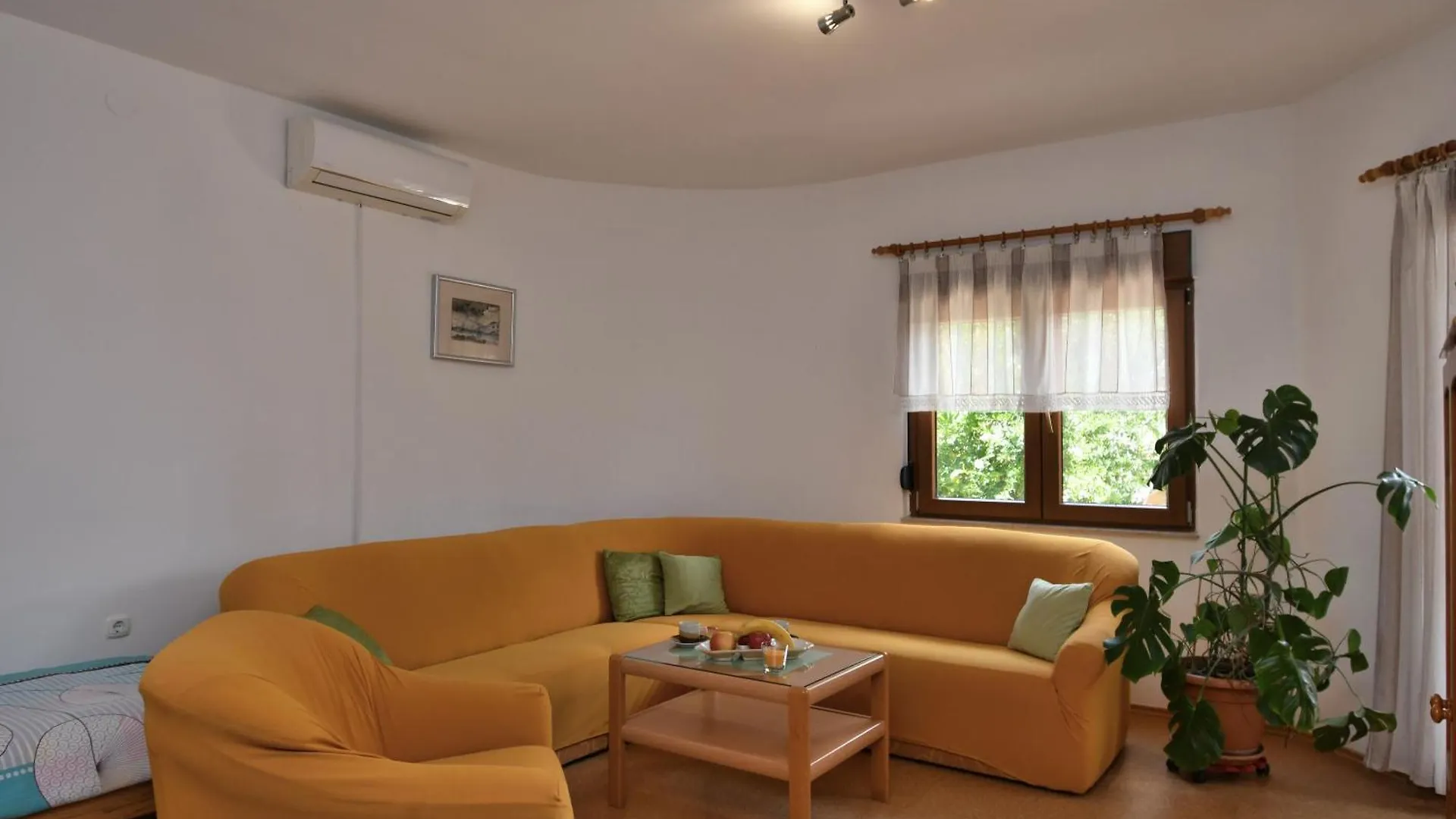 Apartments Petra Fazana 0*,